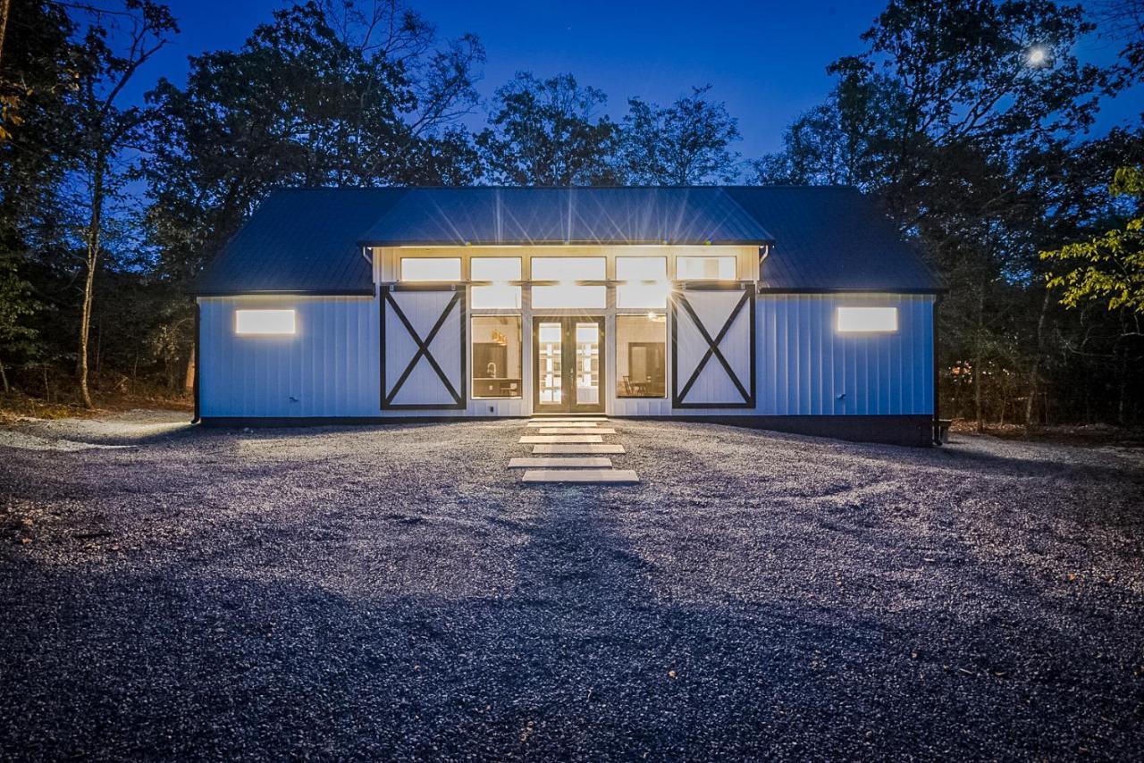 "The Barndo" 4Br Luxury Cabin, Hot Tub, Fire Pit, Bunks, Arcades, Playhouse! بروكن بو المظهر الخارجي الصورة