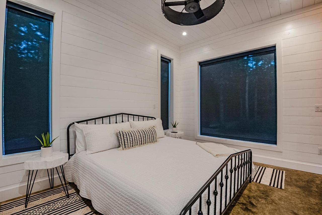 "The Barndo" 4Br Luxury Cabin, Hot Tub, Fire Pit, Bunks, Arcades, Playhouse! بروكن بو المظهر الخارجي الصورة