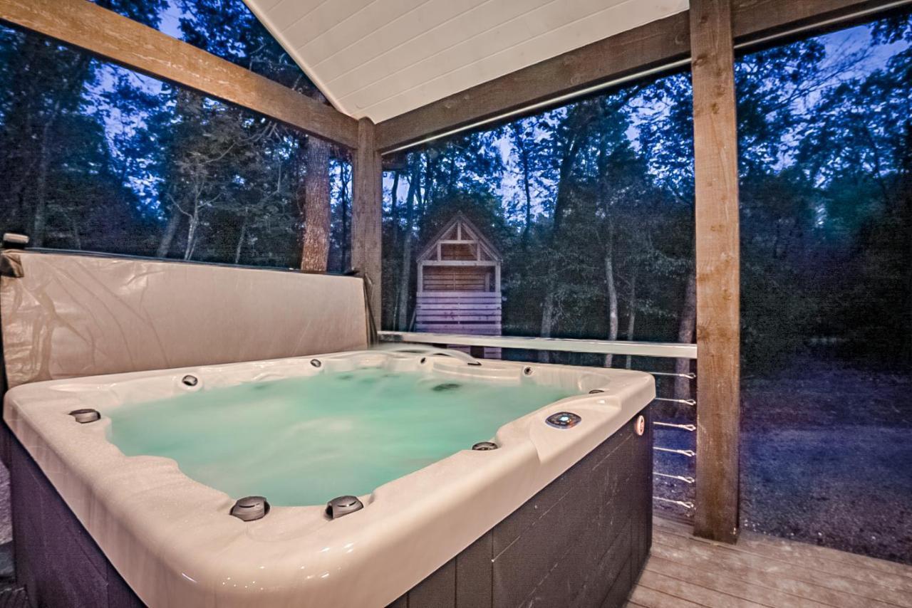 "The Barndo" 4Br Luxury Cabin, Hot Tub, Fire Pit, Bunks, Arcades, Playhouse! بروكن بو المظهر الخارجي الصورة
