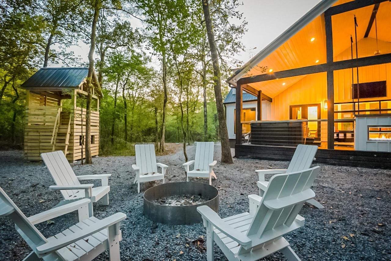"The Barndo" 4Br Luxury Cabin, Hot Tub, Fire Pit, Bunks, Arcades, Playhouse! بروكن بو المظهر الخارجي الصورة