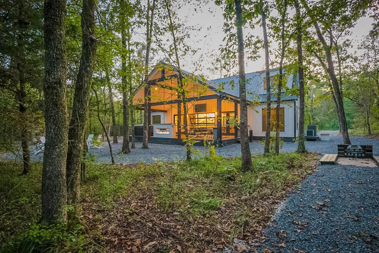 "The Barndo" 4Br Luxury Cabin, Hot Tub, Fire Pit, Bunks, Arcades, Playhouse! بروكن بو المظهر الخارجي الصورة